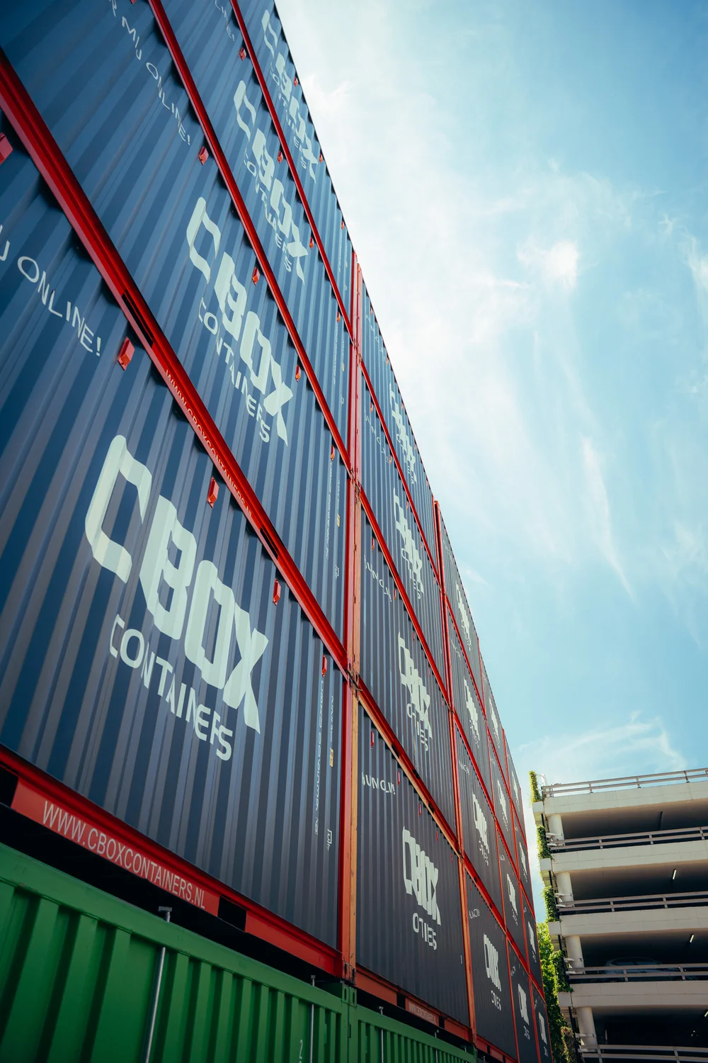 Container